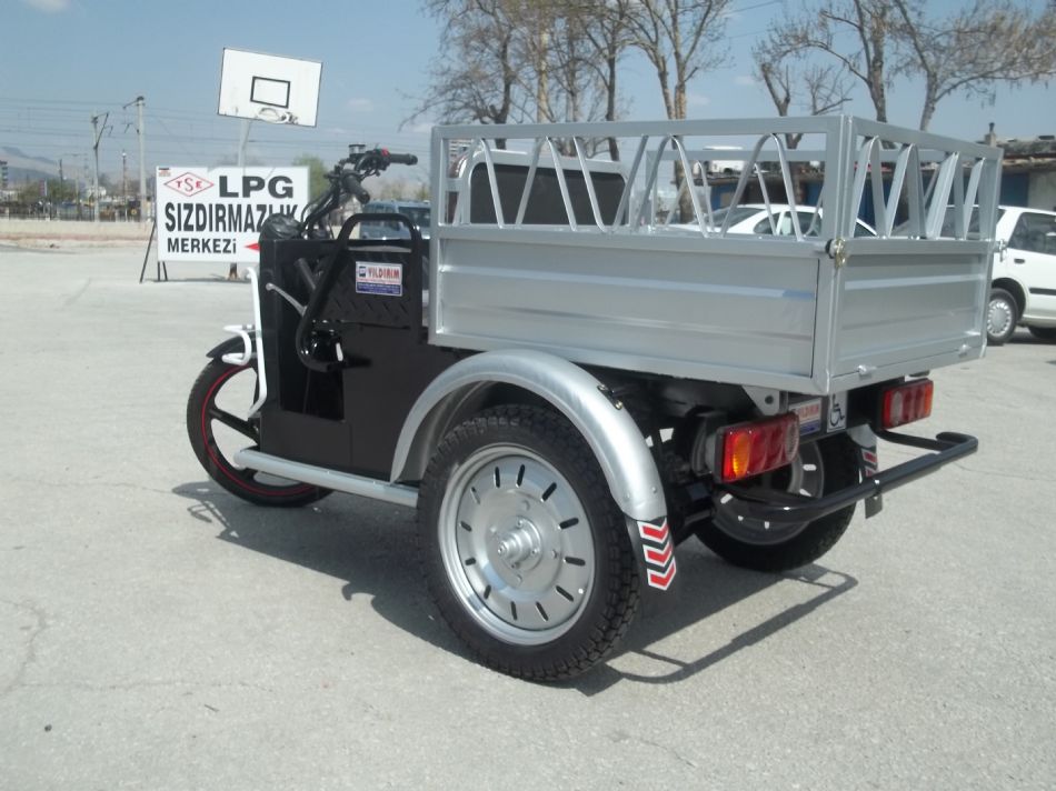 Fma Yıldırım Üç Tekerlekli Kasalı Motor